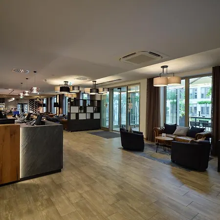 Western Hotel 3*