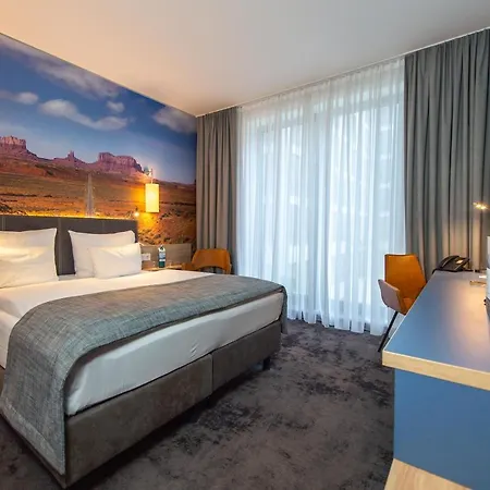 Western Hotel 3*