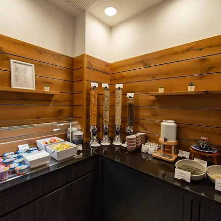 Western Hotel 3*